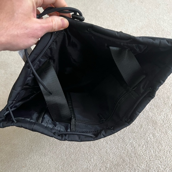 Beyond Yoga Convertible Gym Bag Tote Backpack - Picture 4 of 6